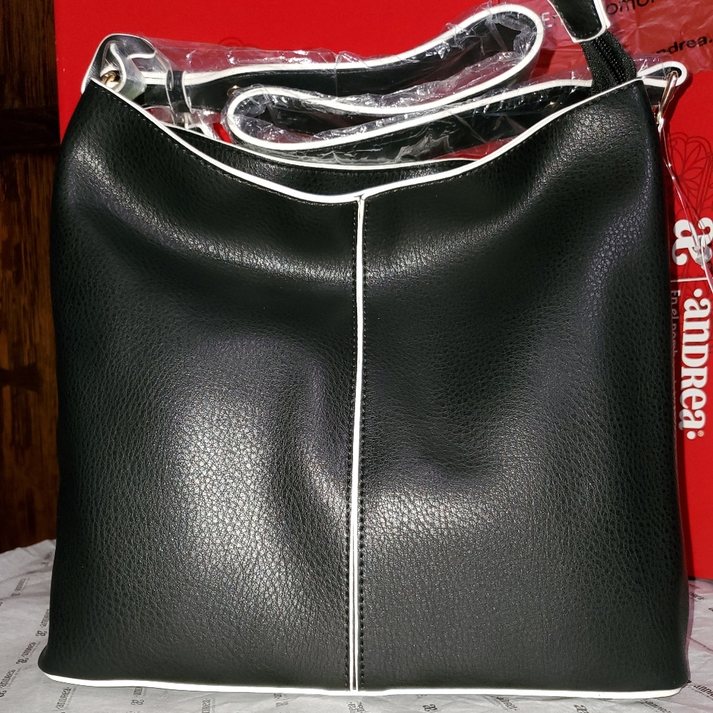 Sold!!! Andrea Black Handbag 👜